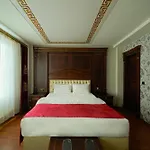 מלון Napolyon 3*